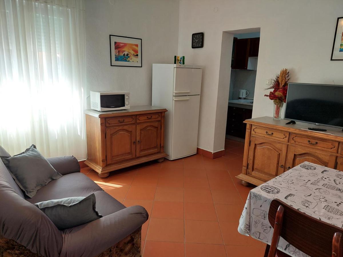 Apartment Eli Pag Town Buitenkant foto
